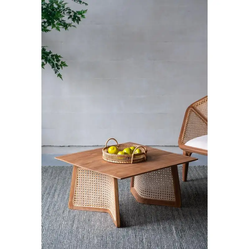 طاولة قهوة من خشب الساج مقاس 27.6 بوصة بتصميم معاصر، وسطح واسع وبناء متين، مثالية لغرفة المعيشة