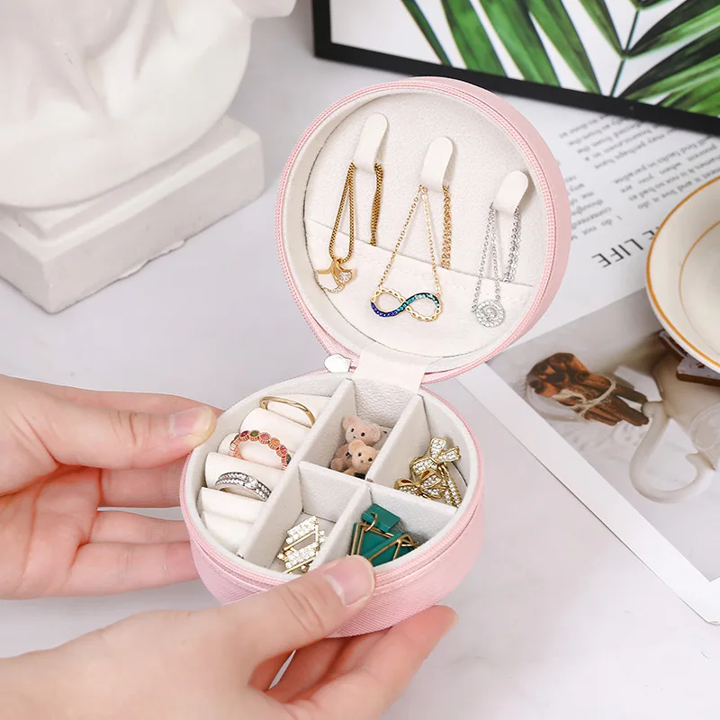 Portable Round Jewelry Box Necklaces Earrings Rings Jewelry Organizer Display Travel Jewelry Case Boxes Pu Leather Storage Box image 2
