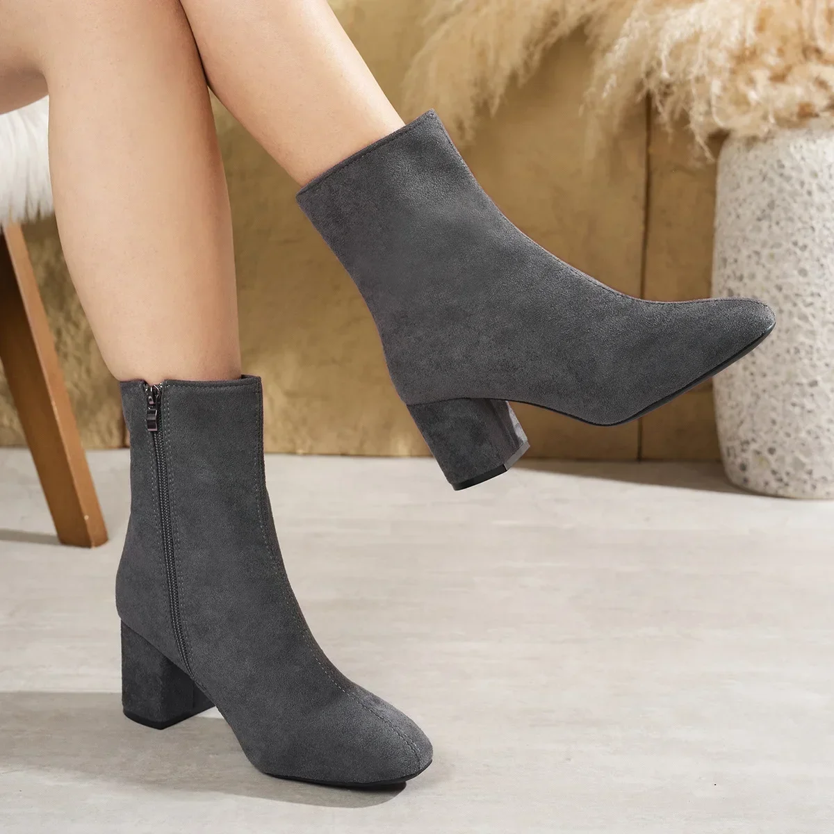 Damen-Stiefeletten für den Winter mit seitlichem Reißverschluss, dehnbarem mittlerem Absatz, großer Größe, kurzer Stiefelette, modische spitze Schuhe, Botas De Mujer – Detail 34