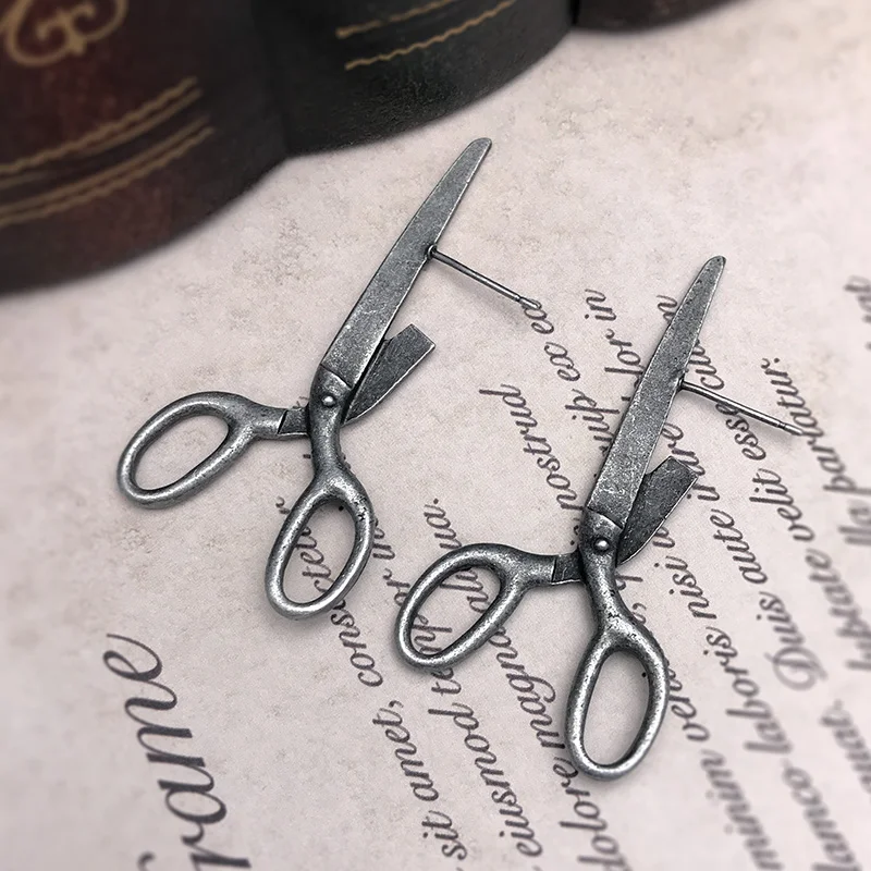 Dark Gothic Vintage Imitation Scissors Exaggerate Stud Earrings For Men Women Goth Punk Silver Color Halloween Fashion Jewelry