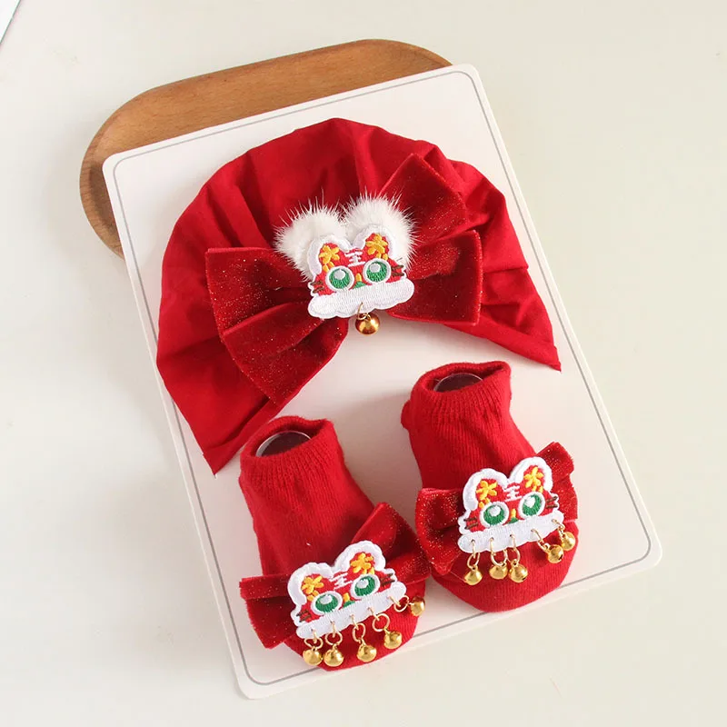 0-12 Months Newborn Cute Red Tiger\'s Head Hat Baby Socks Combination Set Warm Cotton Winter Full Moon New Year Red Fetal Hat