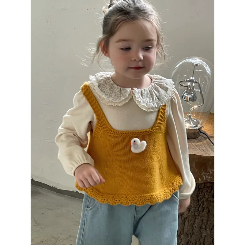 Meisjes schattig poppenkraagoverhemd Eend gebreid vest2025Nieuwe driedelige set van denim met strik