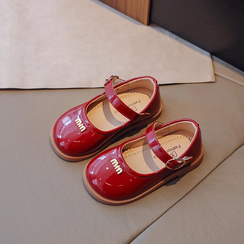 Zapatos de cuero de princesa pequeña para niñas, zapatos de vestir de rendimiento para estudiantes, fiesta de boda, negro, Beige, rojo, moda