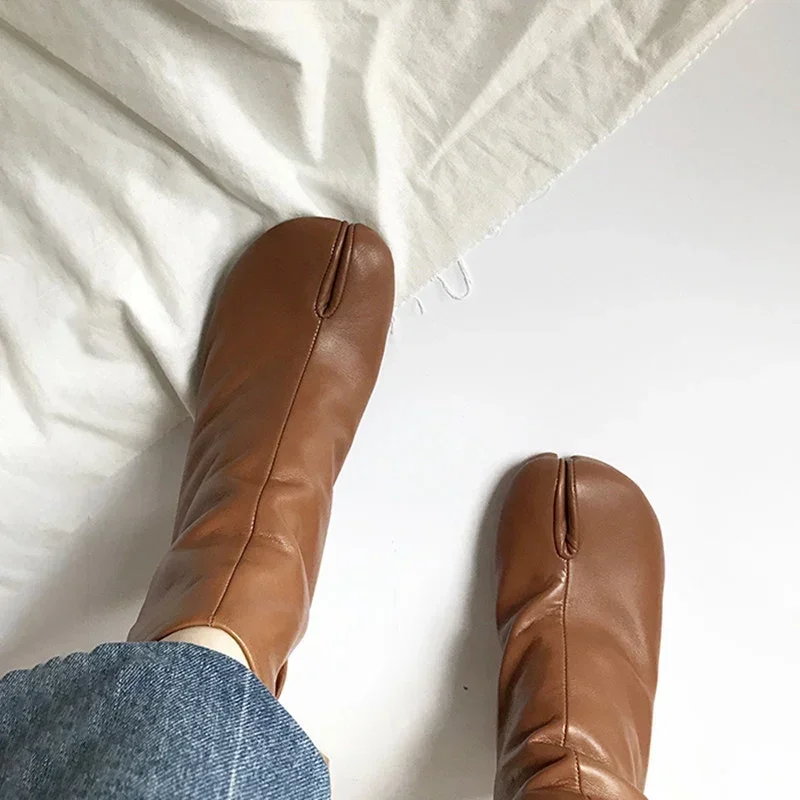 2024 New Brand Design Fashion Split Toe Genuine Leather Women Chunky Round High Heels Women Boots Winter Tabi Shoes Short Boots