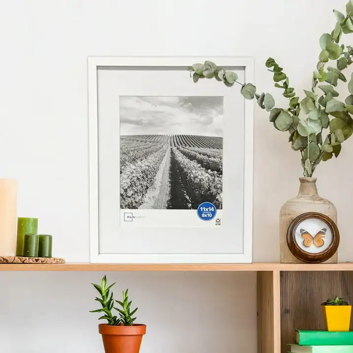 

11x14 Matted to 8x10 Linear Picture Frame, White