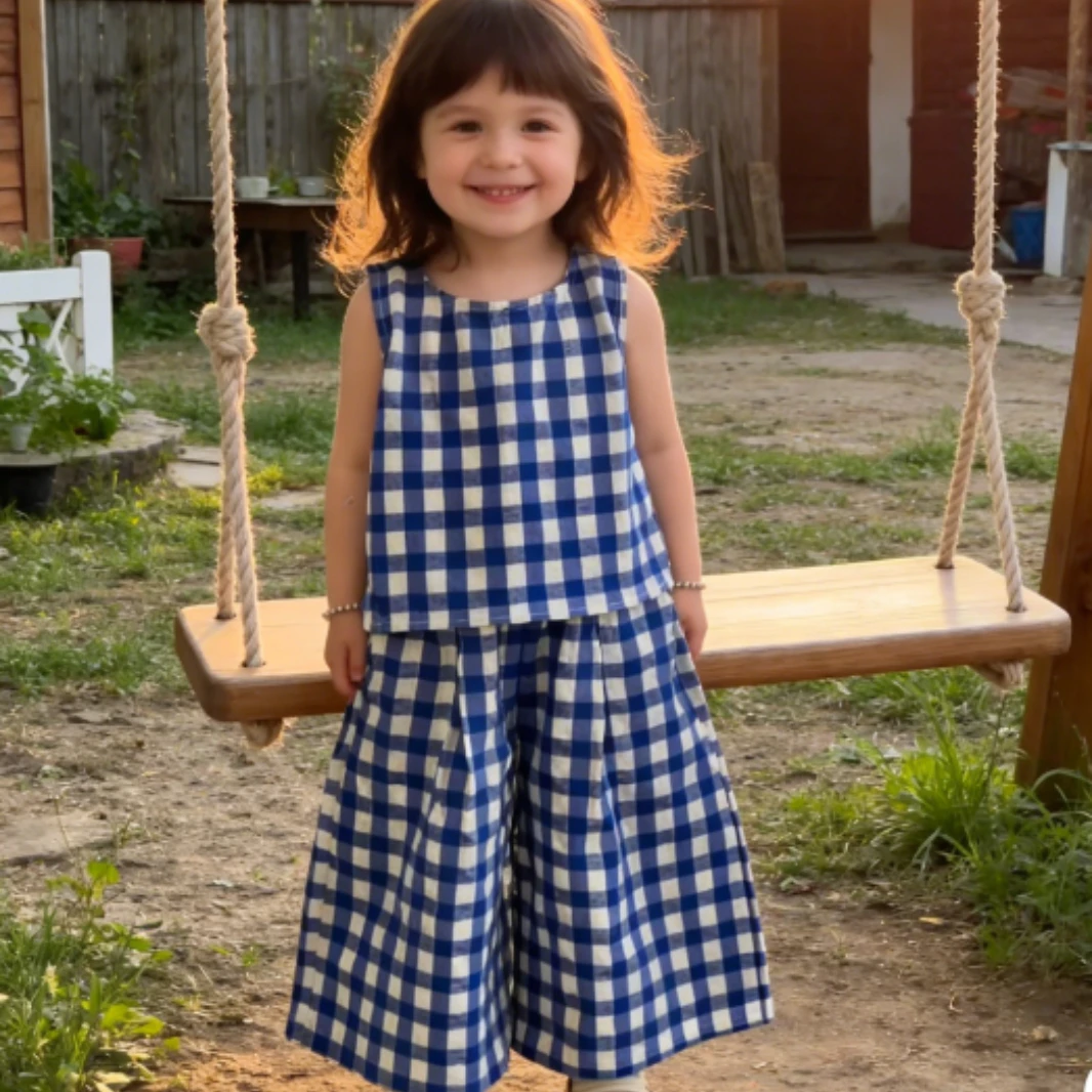 

2026 Girls' Set Round Collar Sleeveless Blue Plaid Coat Seven Inch Wide Leg Pants New Summer Clothing Children's Clothing Sets