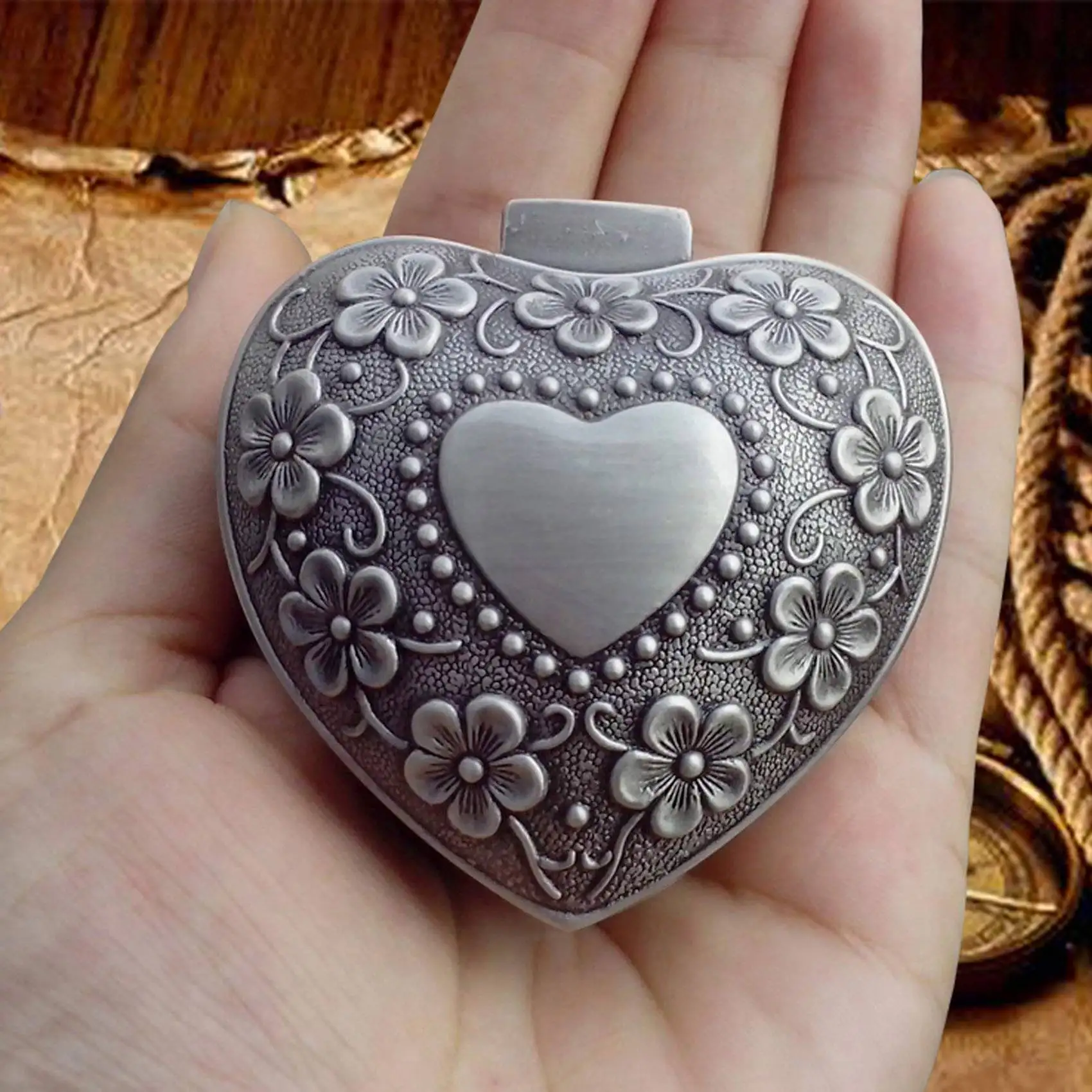 A27F-4X Classic Vintage Antique Heart Shape Jewelry Box Ring Small Trinket Storage Organizer Chest Christmas Gift,Silver