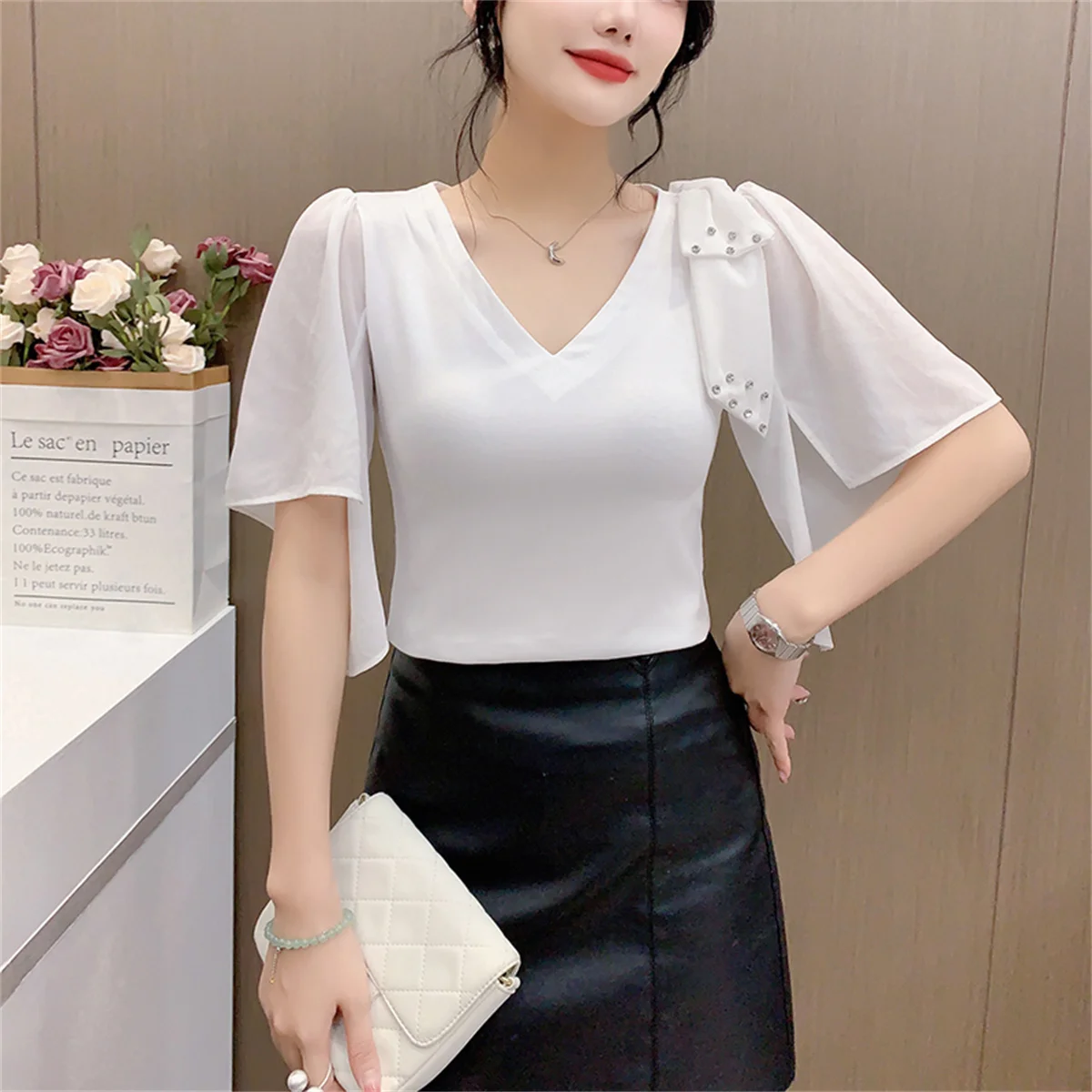 

Summer New Fashion V-neck Flare Sleeve Bowknot Slim Tees Female Elegant Solid Chiffon Splice Cotton Wild Women's T-shirt