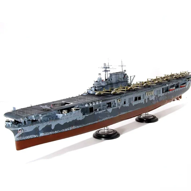 

Assembled Warship Aircraft Carrier CV-8 1/200 Model Kit Merit62001 Hornet 1/200 Ship Model Kit