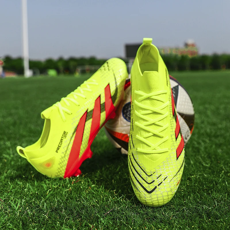 

Outdoor Football Shoes Men New Soccer Shoes Society Cleats Fast Football Field Boots Grass Training Professional Sneaker Unisex