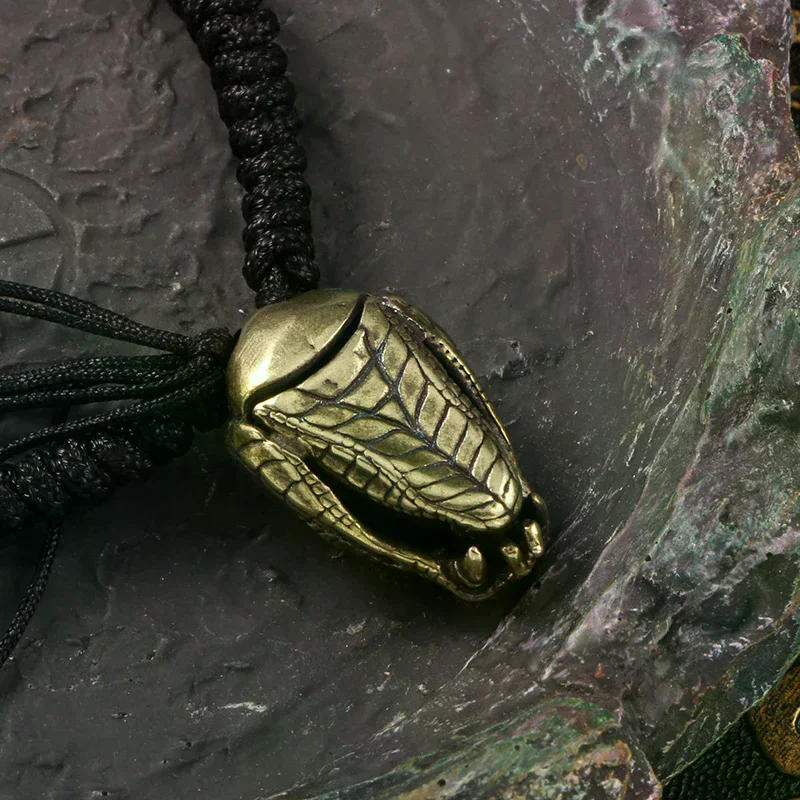 Handmade Copper Snake Head Keychains Pendant Retro Brass Snake Key Chain Belt Hang Hook Buckle Keyring Accessories Vintage