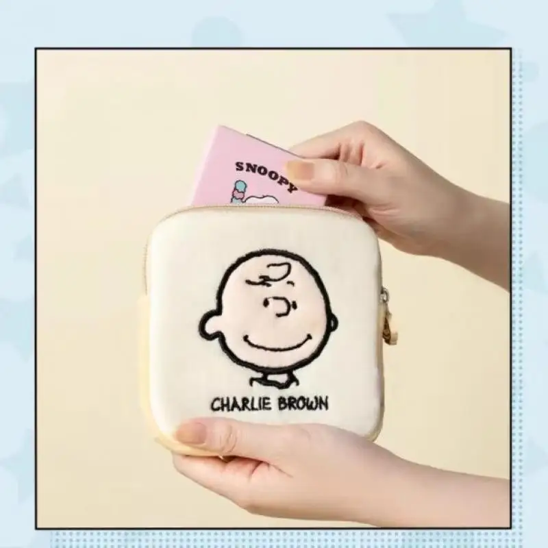 Cartoon Anime Snoopy Sanitary Napkin Bag Waterproof Canvas Coin Purse Portable Zipper Holder Pouch Organizer Women Wallets