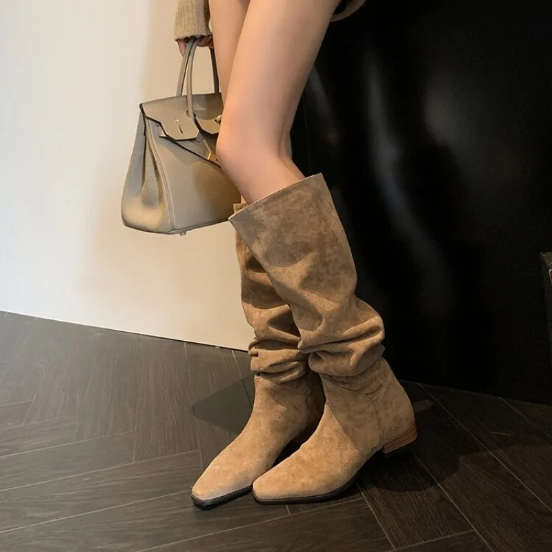 2024women\'s Winter New Fashion Pointed Retro Solid Color Pleated Design Western Cowboy Boots Casual Suede Women\'s Mid-calf Boots