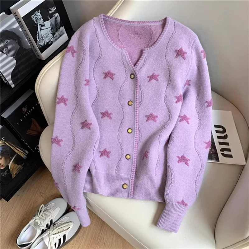 Herbst Winter Strickjacke Pullover Frauen 2024 Neue Mode Lose Freizeit Strickwaren Sterne Druck Lila Taste Oberbekleidung Weibliche