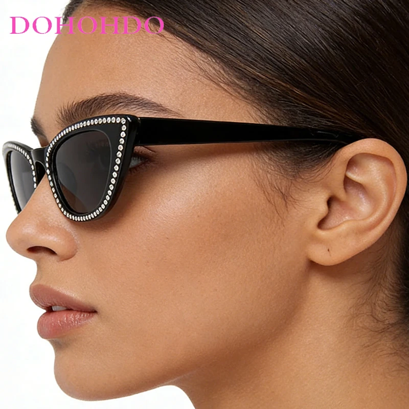 

Vintage Small Cat Eye Frame Imitation Diamond Women Sunglasses Luxury Designer Sunglass Men Driving Travel Eyewear Ladies UV400