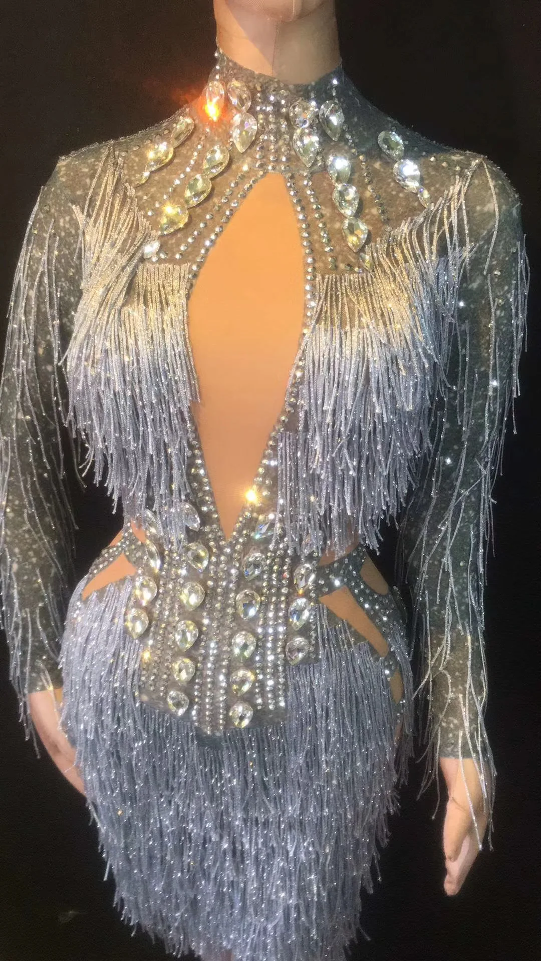 Robe sexy à pampilles en cristal argenté brillant pour femmes, vêtements de soirée et d'anniversaire, costume de chanteur de scène, tenue de bar