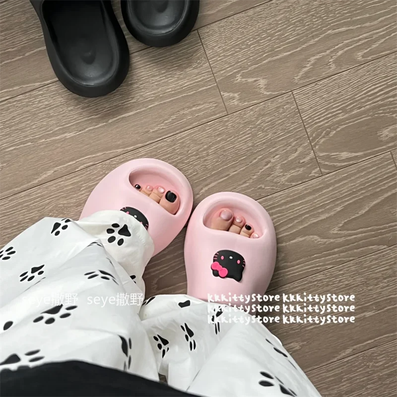 Black Hello Kitty Thick Bottom Pull On Slippers for Women New Summer Outerwear EVA Lightweight Cool Slippers High Beauty Shoes