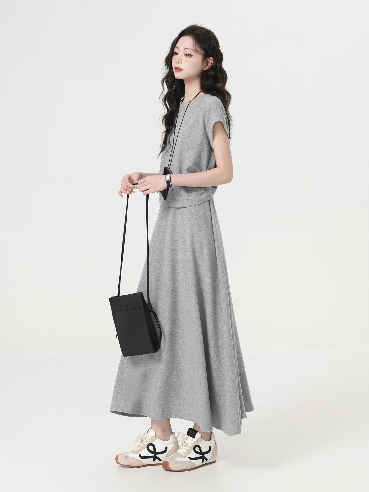 

Повседневный комплект из топа и юбки с вырезами, женский летний свободный крой, футболка с круглым вырезом и коротким рукавом, модные женские наряды