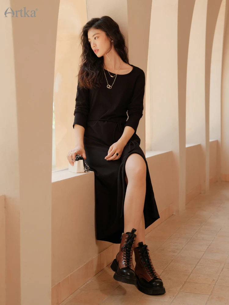 ARTKA 2022 Early Autumn New Women Dress Fashion Simple Long Sleeve O-Neck Dresses Side Split Black Midi Dress With Belt LA23021Q