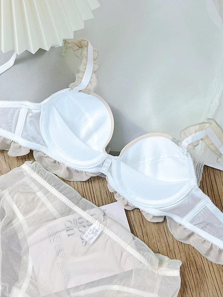 اليابانية MOMOKO فراشة مجموعة الملابس الداخلية اللاسلكية Bralette الحلو النقي نمط رفع جمع دعم للصدر الصغير لا Underwire