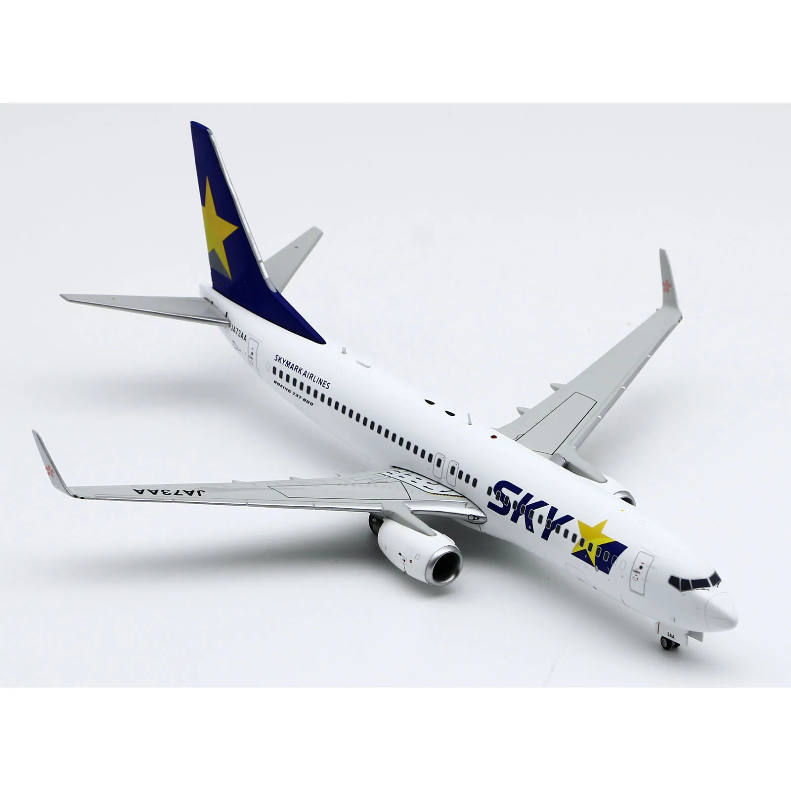 

EW2738012 Alloy Collectible Plane Gift JC Wings 1:200 Skymark Airlines Boeing B737-800 Diecast Aircraft Model JA73AA With Stand