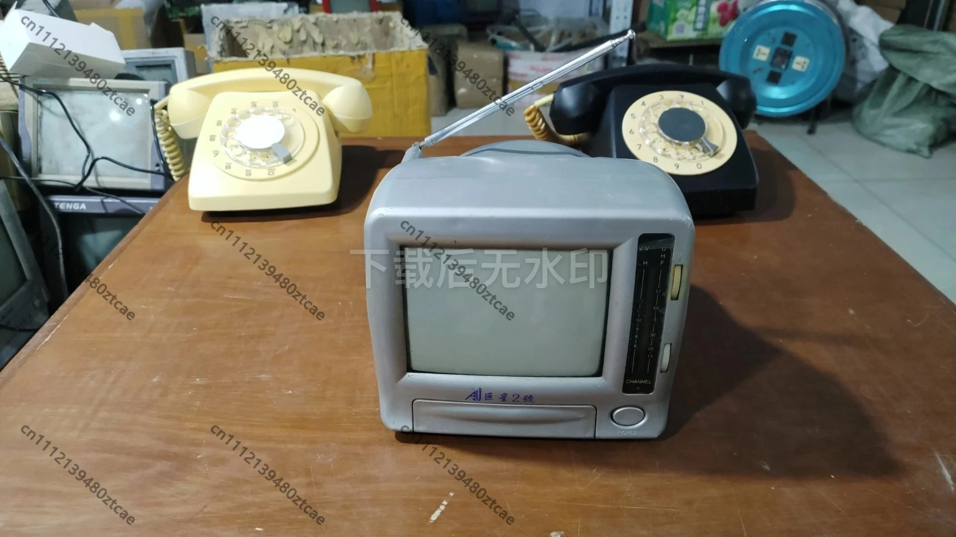 5.5-7-9- Inch Nostalgic Mini Black White TV Support Game Vintage Collection Television
