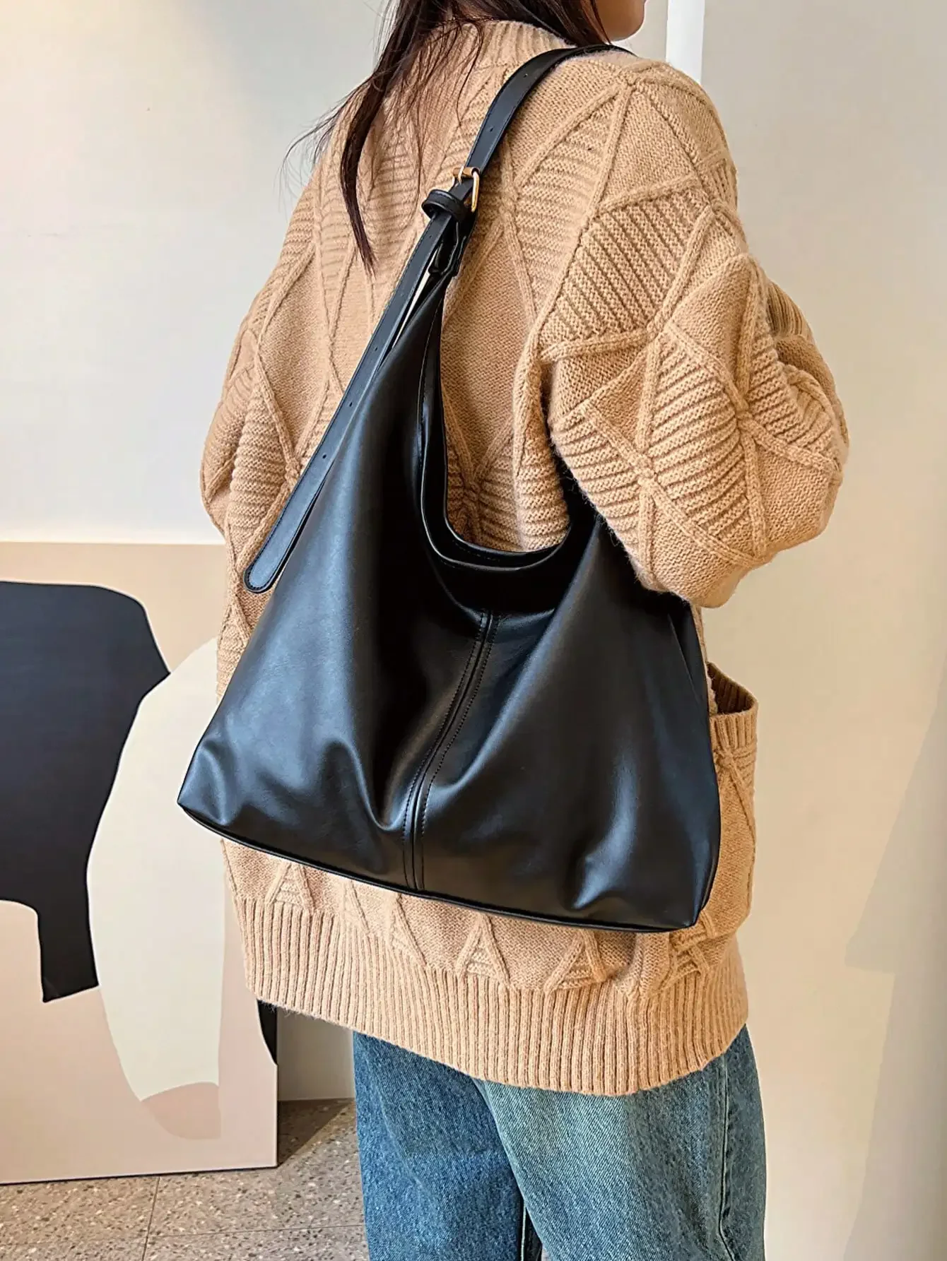 Vintage Large Capacity Shoulder Bag for Women with Soft Solid Crossbody Bag