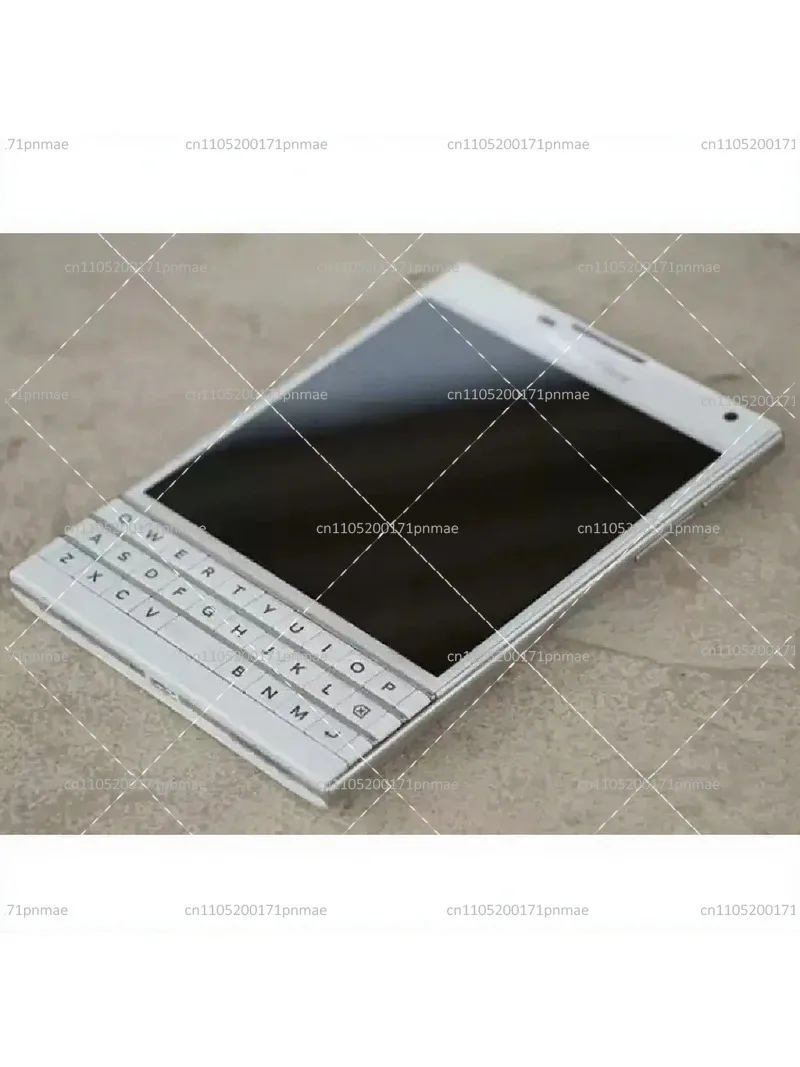 Passport Q30 Silver 2nd Gen 98 New Touchscreen Smartphone Unlocked