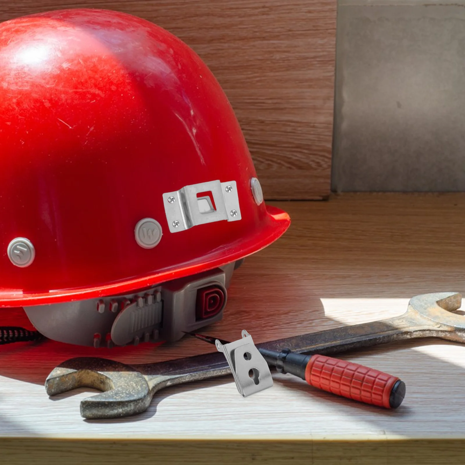 

1Set Hard Hat Light Mount Holder Secure Grip Headlamp Clips for Night Shifts Low Light Environments Universal Fit