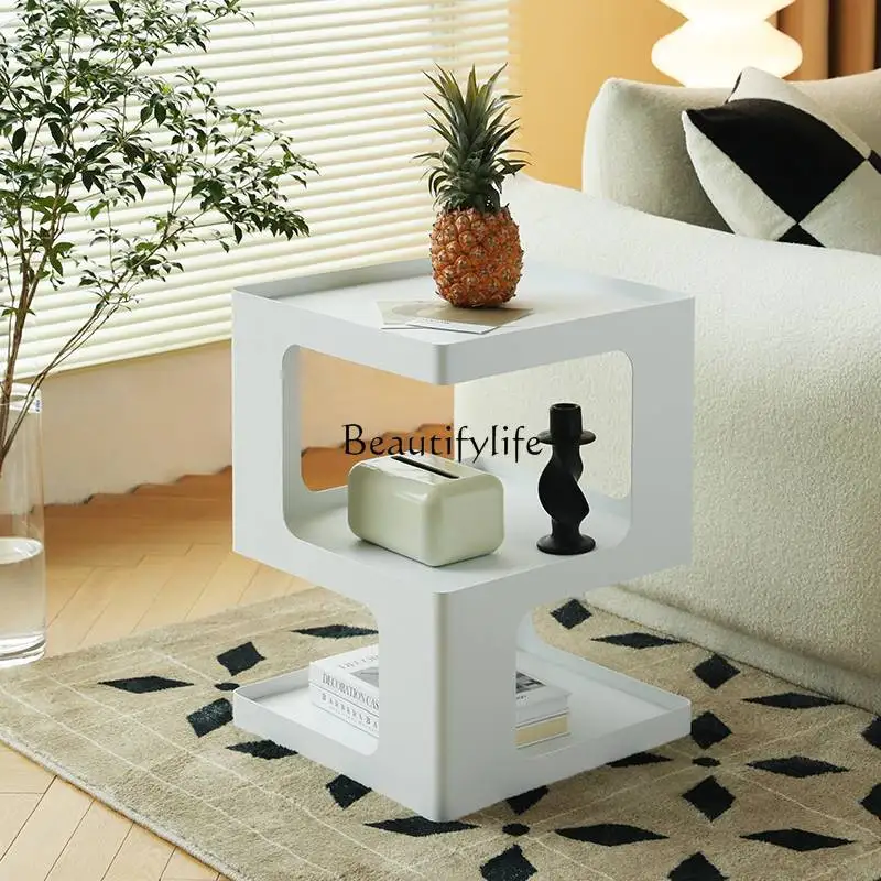 Z.-* طاولة بجانب السرير مخصصة ومبتكرة بتصميم هندسي وطاولة زاوية صغيرة للشقة