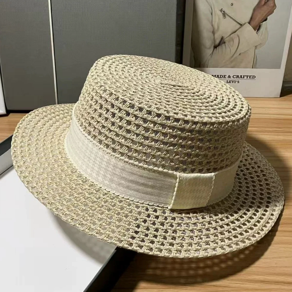 Men's and Women's Fashionable Beach Hats: Openwork, Sun-Protective, Wide-Brimmed, Outdoor, Large-Circumference, Formal Hats