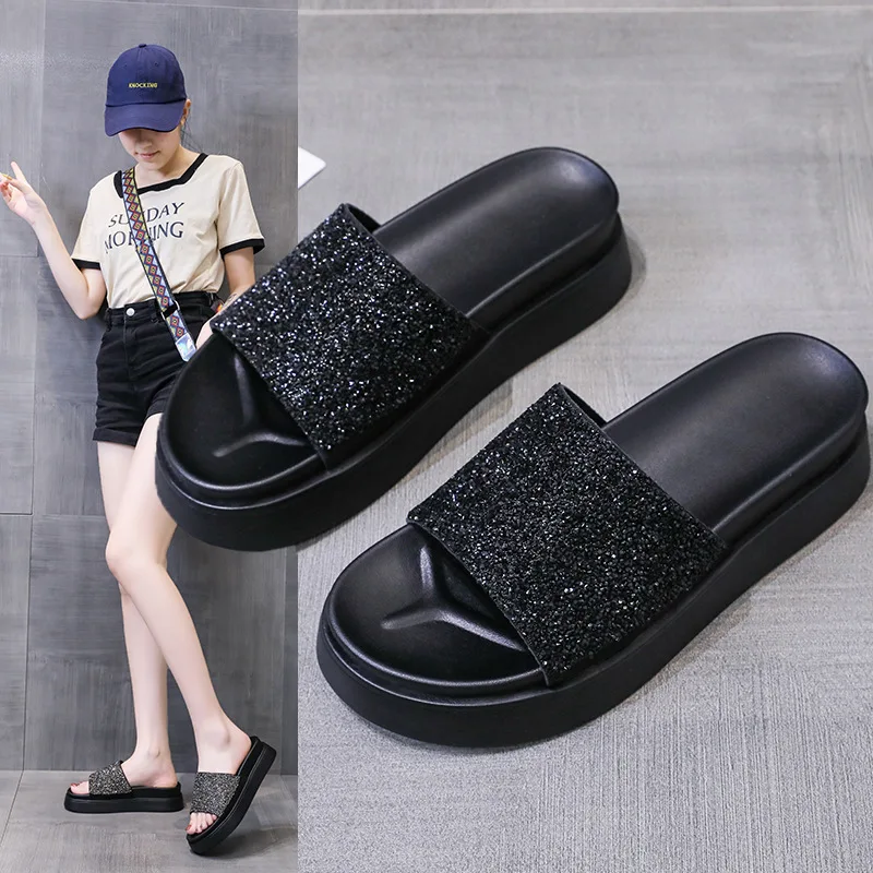 Female Thick Bottom Slippers Summer Korean Style Rhinestone Sandals Fashion Lightweight Soft Sole Beach Shoes Sandalias De Mujer