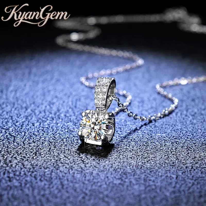 KyanGem 18K Gold Inlaid Diamond Women's Necklace Classic 1-carat Pendant Milgrain-edge Moissanite Pendant 18K Collarbone Chain
