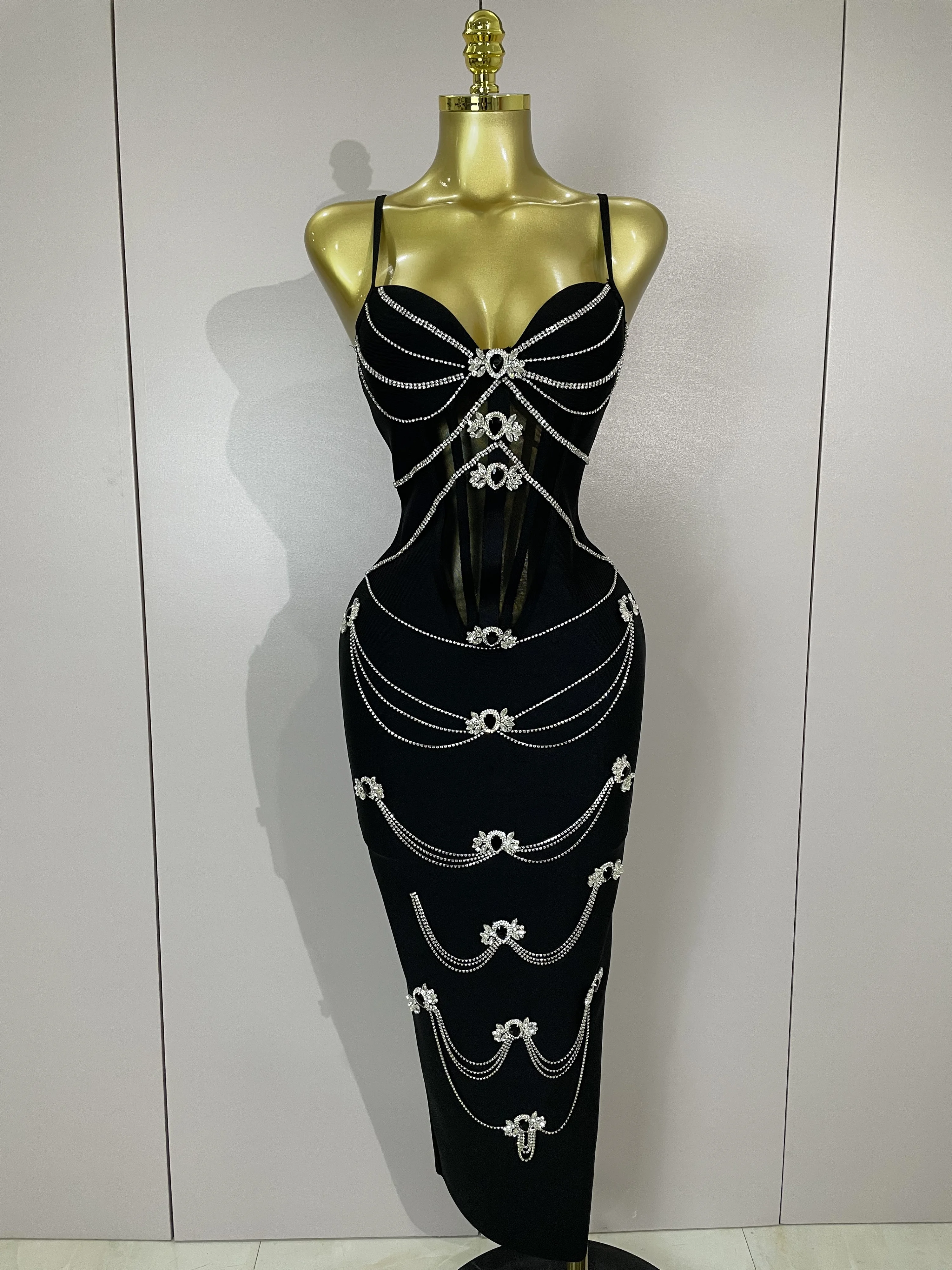 

2025 New Sexy Sparkly Beading Bodycon Bandage Long Dress Women Celebrate Evening Party Club Birthday Dresses Wedding Guest Gown