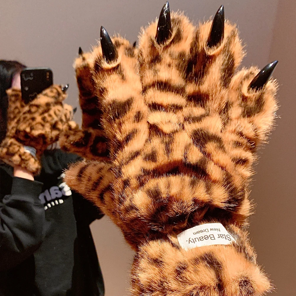 Winter Warm Leopard Paw Plush Five Finger Gloves Spicy Girl Trendy Cosplay Cool Props Riding Padded Thickened Cold Gloves