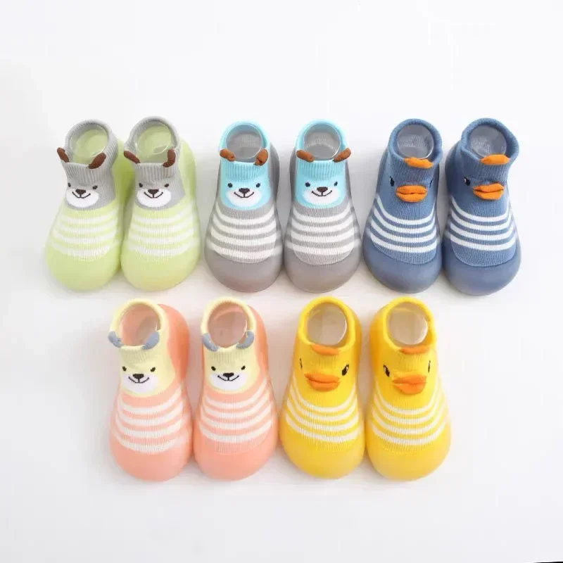 Sepatu berjalan sol lembut untuk bayi, sepatu jalan bayi, sepatu kaus kaki lantai, sepatu kaus kaki anak-anak, sepatu sol karet anti selip, kartun