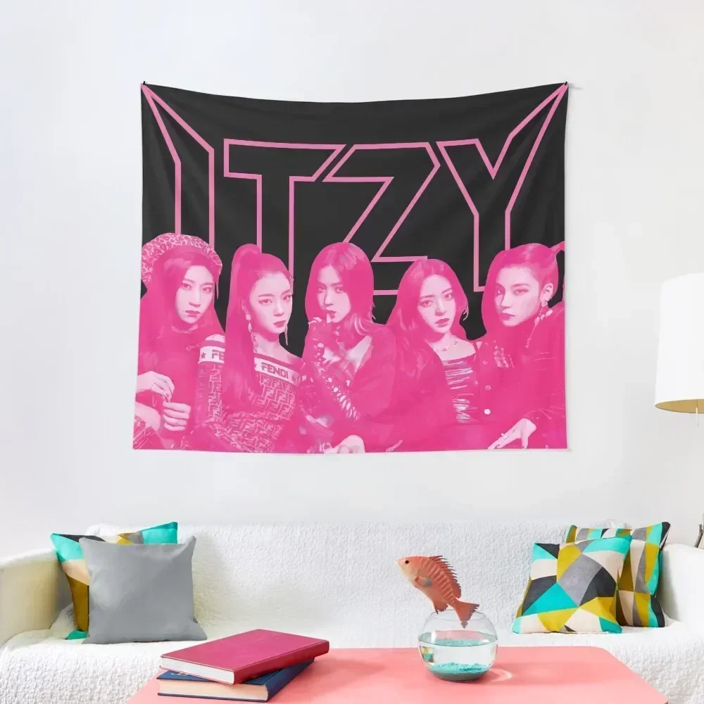 Metal ITZY - Pink (Black version) Tapestry Tapete For The Wall Bedroom Decor Tapestry