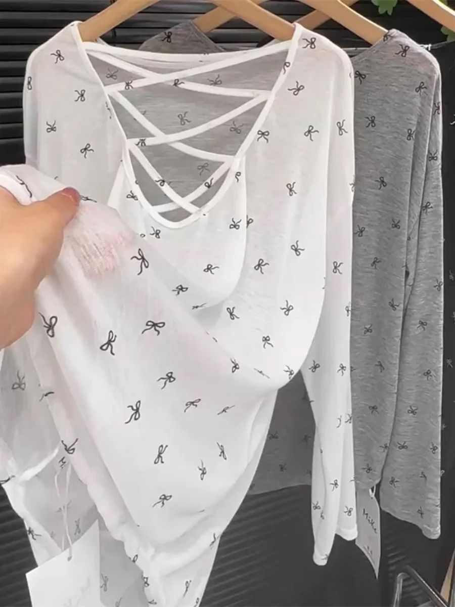 

Женская футболка с длинным рукавом в корейском стиле, с принтом, ажурным дизайном, защитой от солнца, открытой спиной, дышащая, удобная, летняя.