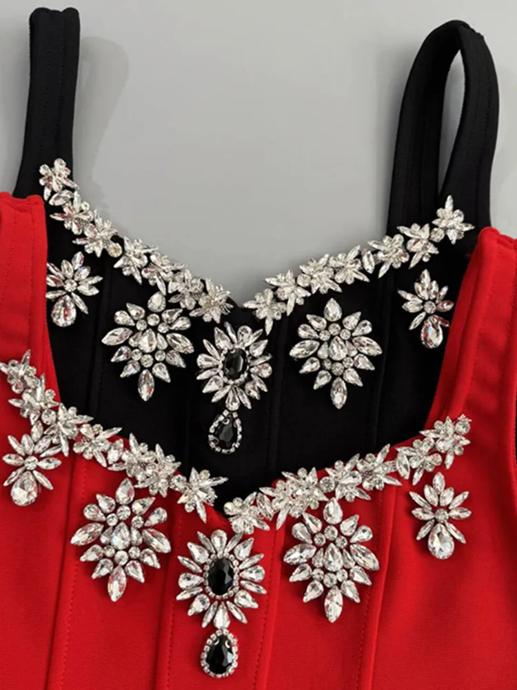 女性用セクシーノースリーブラインストーンレッドブラックセレブAラインプリーツボディコンバンデージドレス2025エレガントイブニングクラブパーティードレス