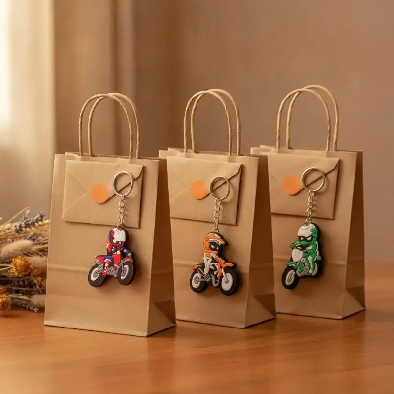 5 Stück Motocross-Fahrer PVC-Schlüsselanhänger, Niedliches Cartoon-Design, Mehrfarbig, für Motorrad-Fans, Taschendekoration, Kleines Geschenk – Detail 10