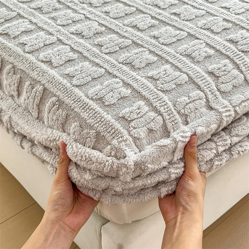 New Velvet Jacquard Fitted Sheet Luxury Bedding Ultra Soft Warm Mattress Cover Thick Bed Cover Autumn Winter Mattress Protector