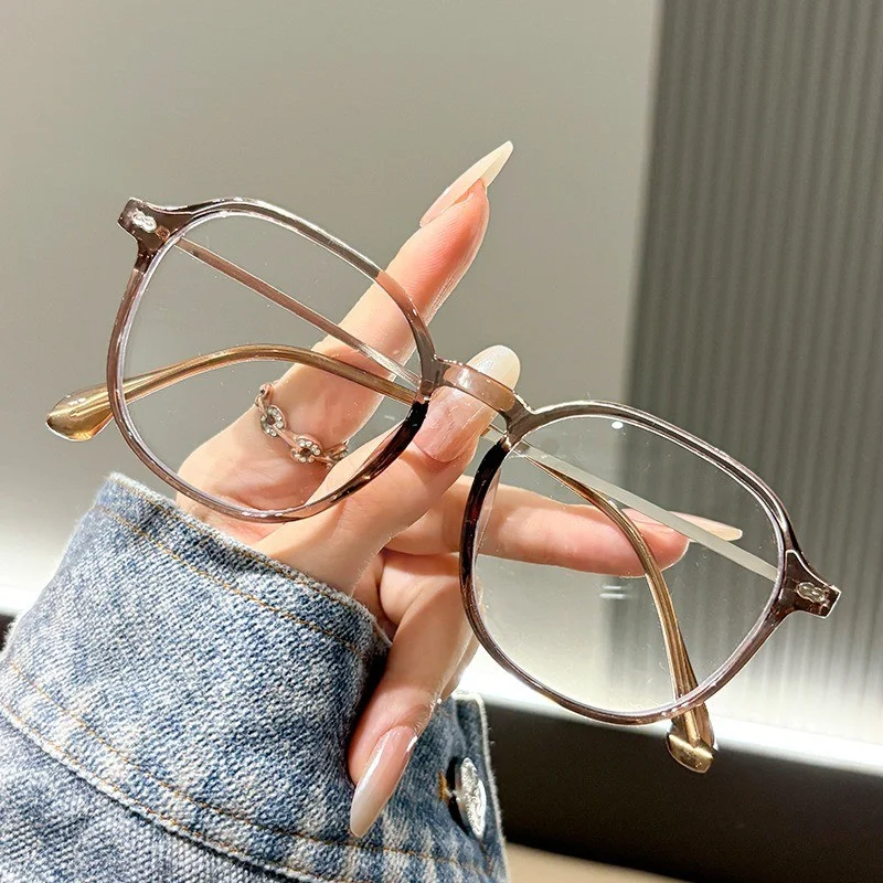 Modische Lesebrille für Damen. Superleichte und vielseitige Anti-Blaulicht-Brille für mittlere und ältere Menschen – Detail 6