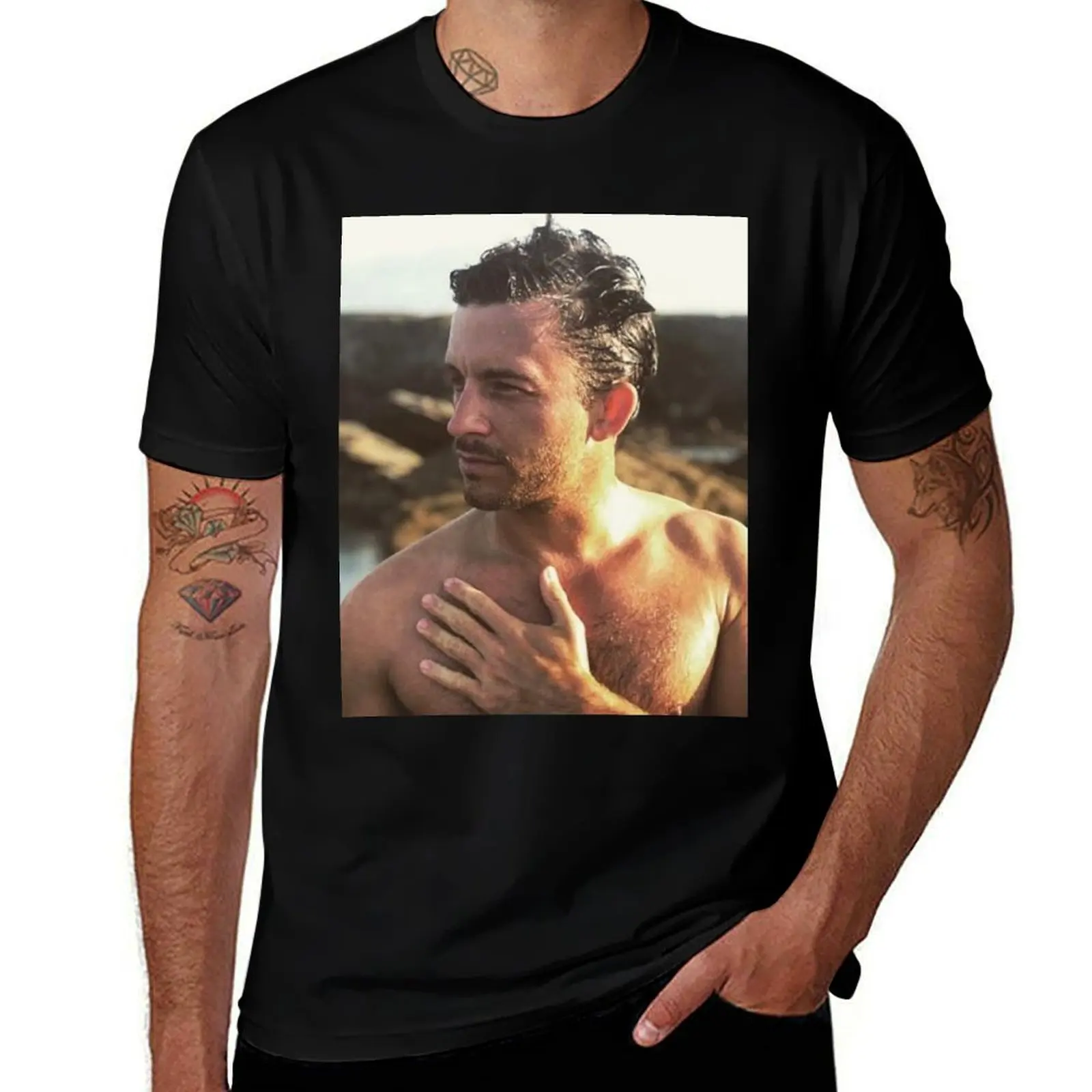 jonathan bailey shirtless T-Shirt Holiday Party for Men T-Shirt
