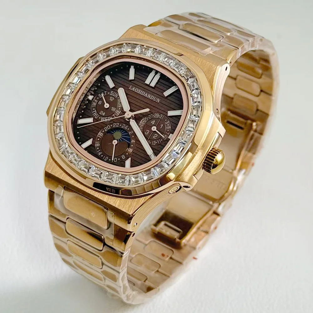 2025 حركة أوتوماتيكية صينية جديدة من الذهب الوردي للغوص متعددة الوظائف صورة الشمس والقمر ساعة ميكانيكية مربعة للرجال