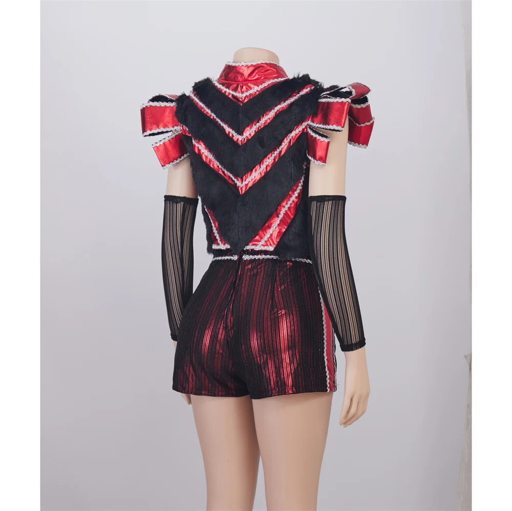 زي تنكري آن أوف كليفز من ستة الموسيقى ، فستان أحمر مثير ، شورت قصير موسيقي ، ملابس برودواي للأداء المسرحي