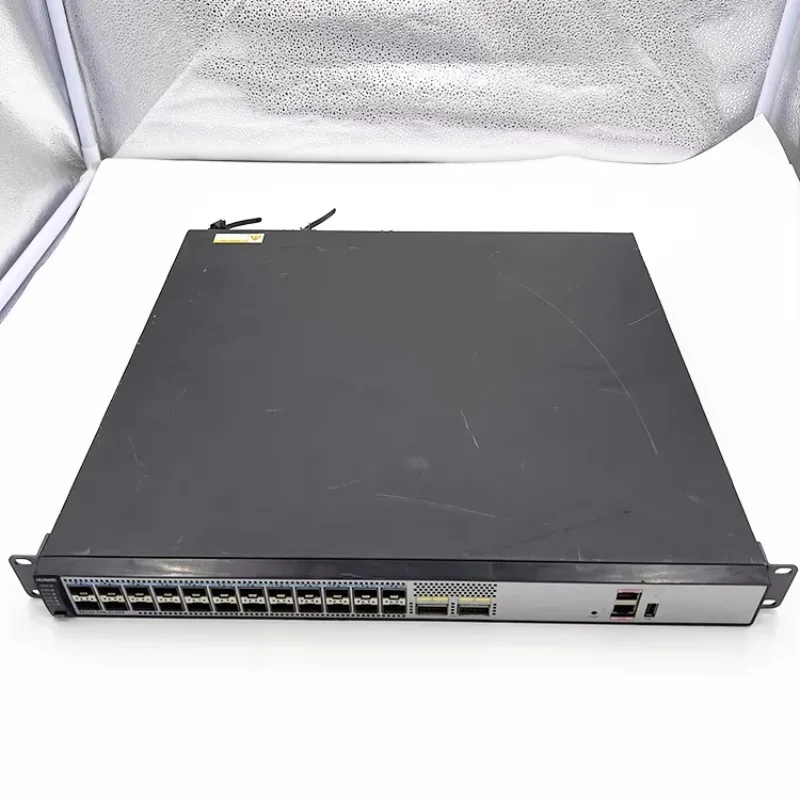 

Коммутатор серии S6720 S6720S-26Q-EI-24S