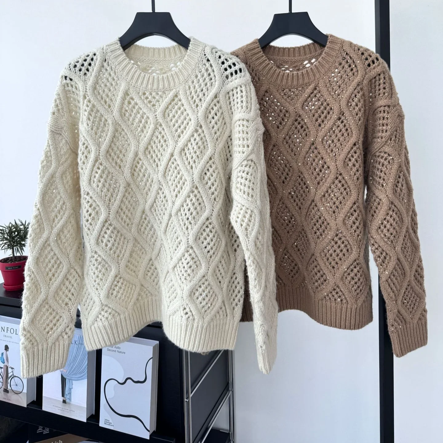 

2024 Autumn Winter Women's New Round Neck Three-dimensional Diamond Pattern Mesh Hollowed Out Sequin Chunky Long-sleeved Sweater