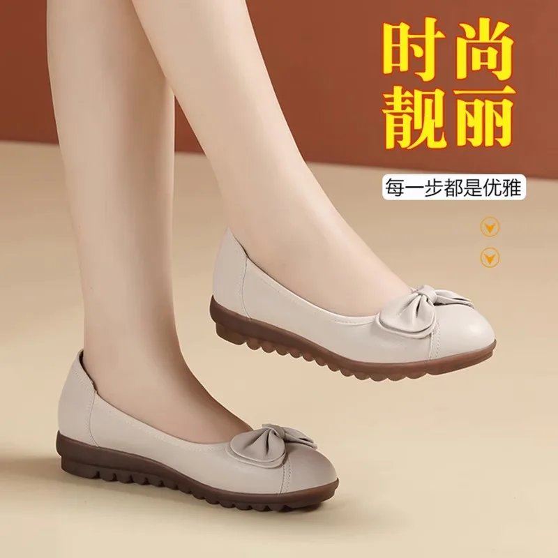 Tendon Bottom Mother Shoes Soft Leather Soft Bottom Comfortable Middle-Aged And Elderly Women\'S Leather Shoes Flat Peas Single