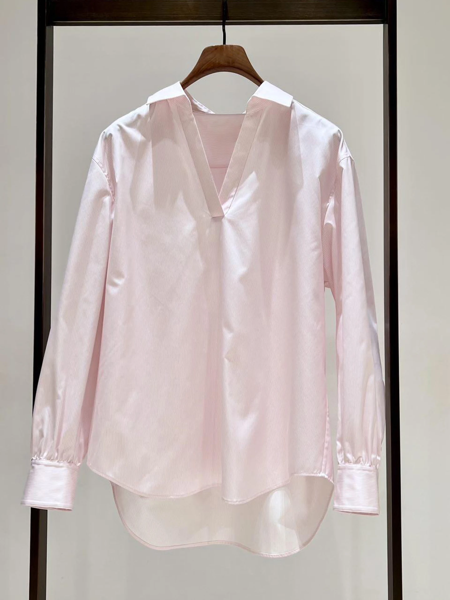 

Pink Loose Shirt Collar Design Spring New Women's Premium Fashion Top V-neck Long Sleeve Slimming Effect Chinese Style
