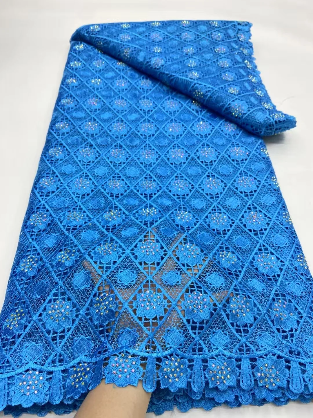 

Африканская кружевная ткань 2025 года, высокое качество, хлопчатобумажная ткань по метрам, вышивка, стразы, лен, платья для выпускного вечера, тюль, дизайн, 5 ярдов